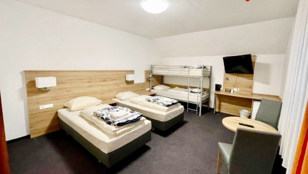 Vierbettzimmer-Holtel-Lilton-Stuttgart-1